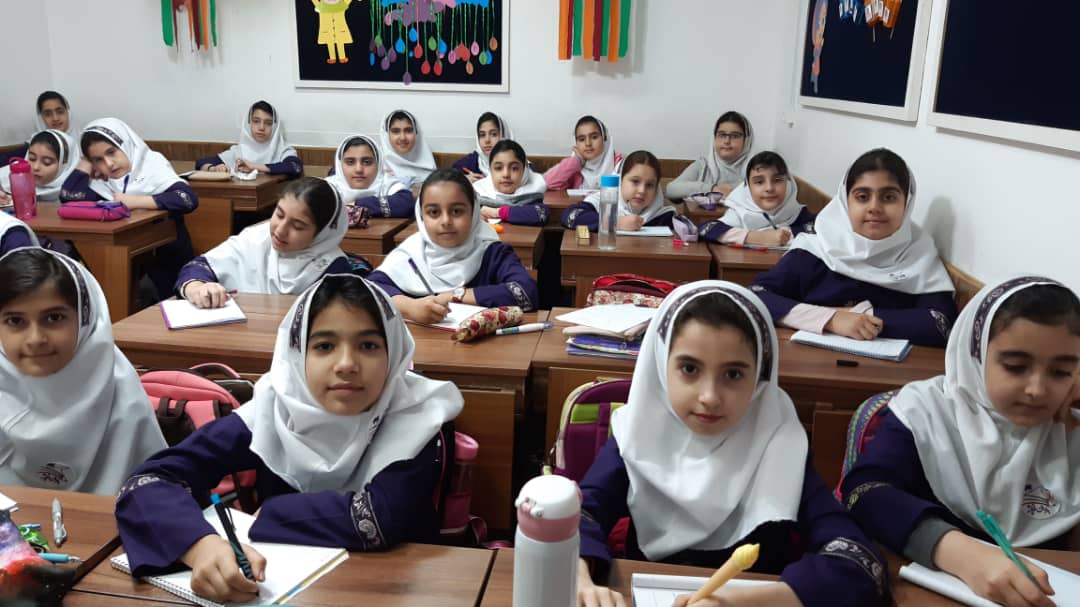 زنگ مهارت زندگی و مستقل شدن در کلاس چهارم «الف»